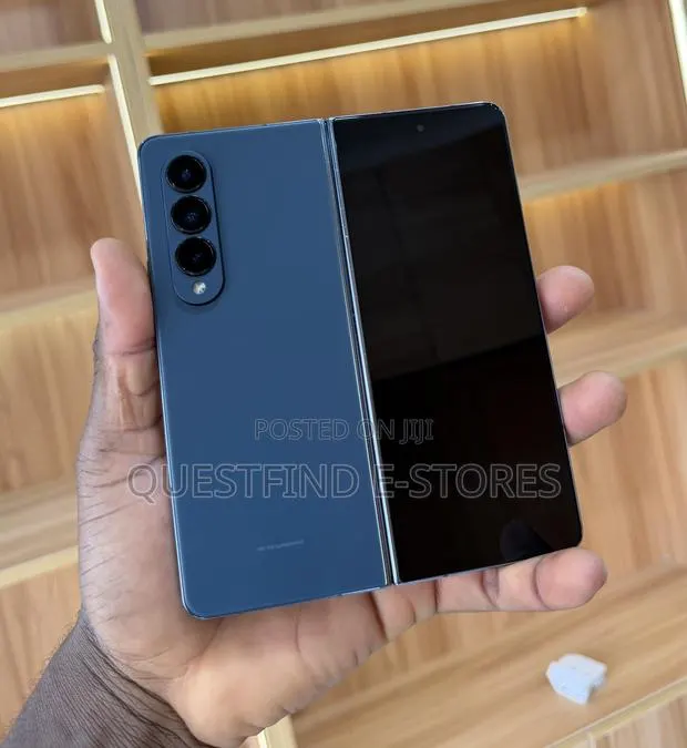Samsung Galaxy Z Fold4 512 GB Blue · Photo 1