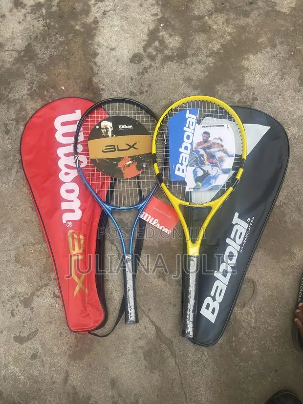Original Long Tennis Racket Available at Cool Price · Photo 1