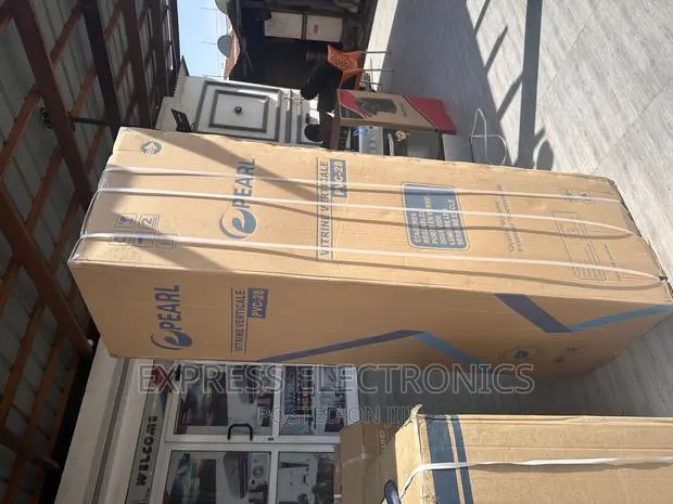 Evenly Force Air Cooling Display Fridge Pearl PVC-28 · Photo 1