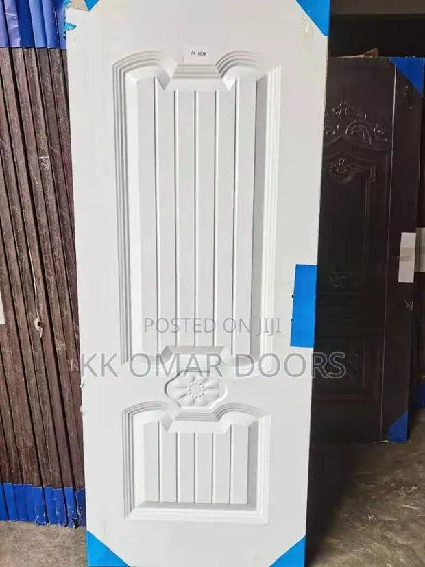 Panel Door · Photo 1
