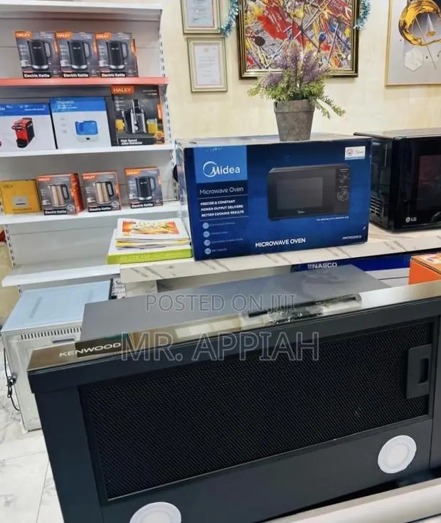 Super Adorable Kenwood 900T Built in Heat Extractor · Photo 1