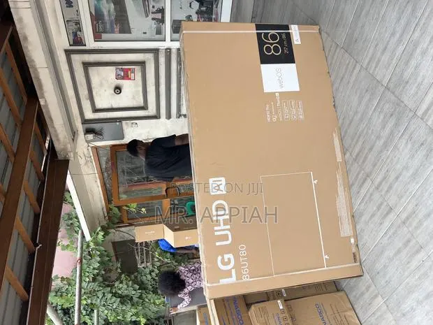 Sleek Lg 86ut80006r 86” Smart Satellite Uhd Magic Remote Control · Photo 1