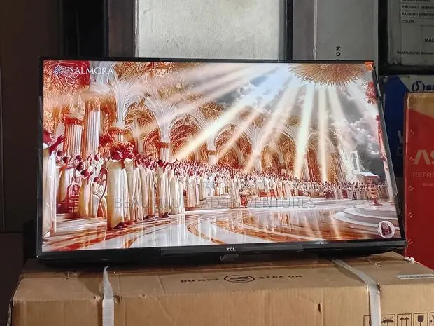 TCL 32” Crystal Vision Entertainment Tv · Photo 1