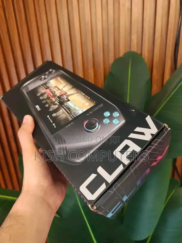 Msi Claw With Games · Photo 1