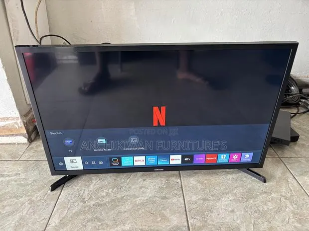 Samsung 32 Inches,Smart,Netflix,Youtube Tv (Payment on Delivery) · Photo 1