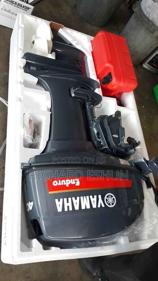 Outboard Motor Yamaha · Photo 2