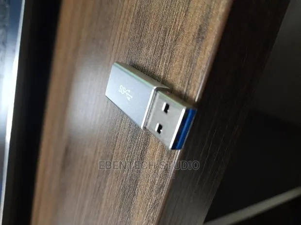 USB 3.0 to Type-C Adapter Converter · Photo 1