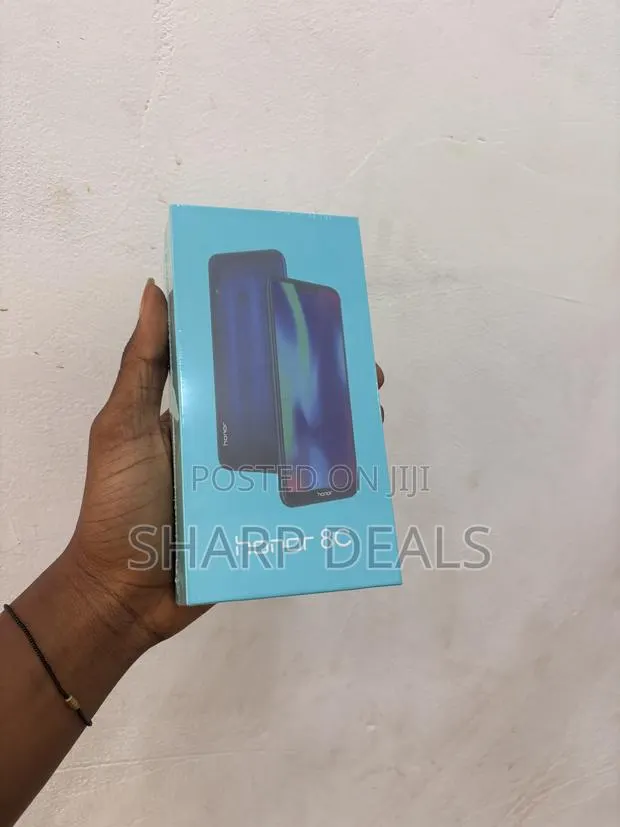 New Honor 8C 64 GB Blue · Photo 1