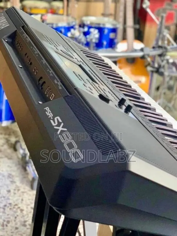 Yamaha PSR- Sx900 Keyboard · Photo 1
