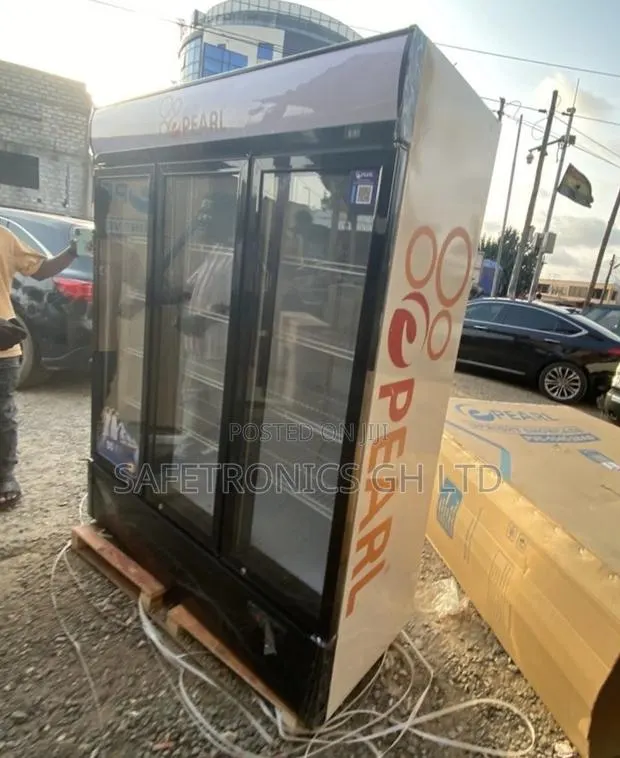 Unique New Pearl PVC-150 3-Door Glass Display Fridge Beverage Cooler · Photo 1