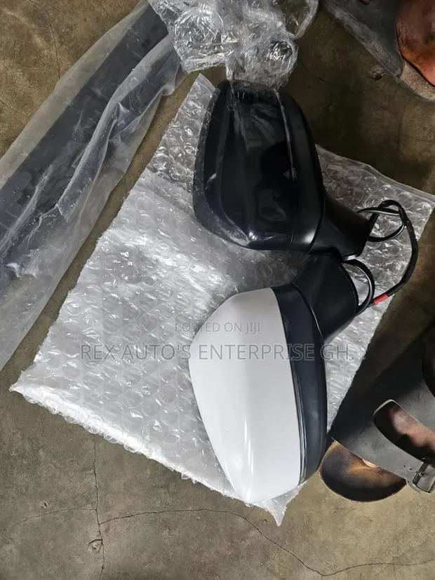 Mazda CX 5/ Side Mirror/ 2017,2018 2019,2020,2021,2022,2023,2024 · Photo 1