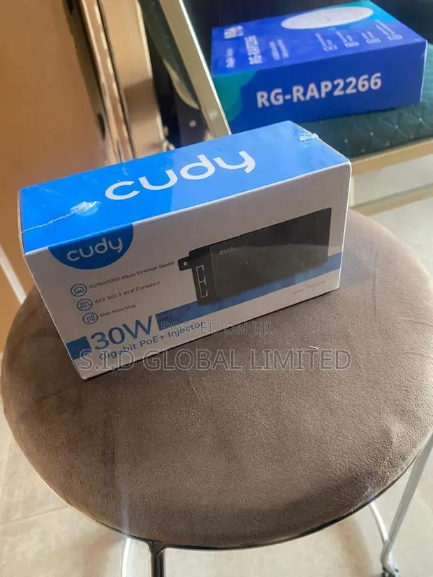 Cudy 30w Gigabit Poe+injector Wall Mounting · Photo 1