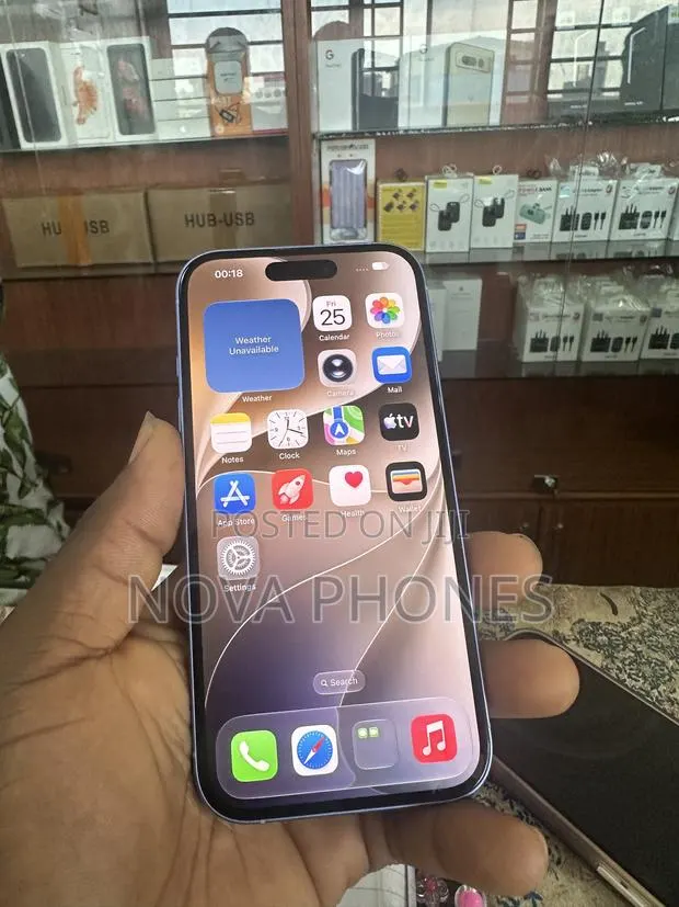 Apple iPhone 16 128 GB · Photo 1