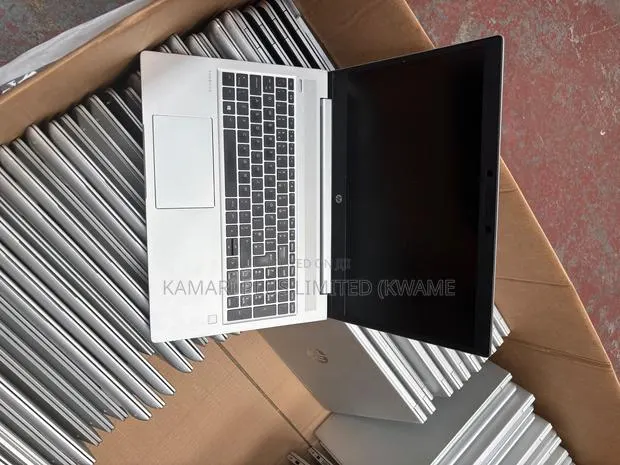 Laptop HP EliteBook 735 G5 8GB AMD Ryzen 3 SSD 256GB · Photo 1