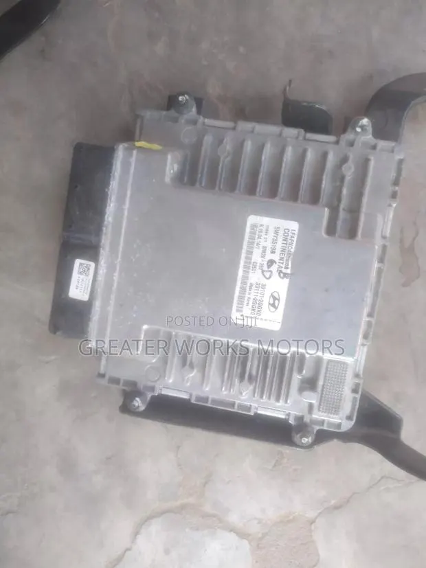 Hyundai/Continental Engine Control Unit (ECU / Brain Box)