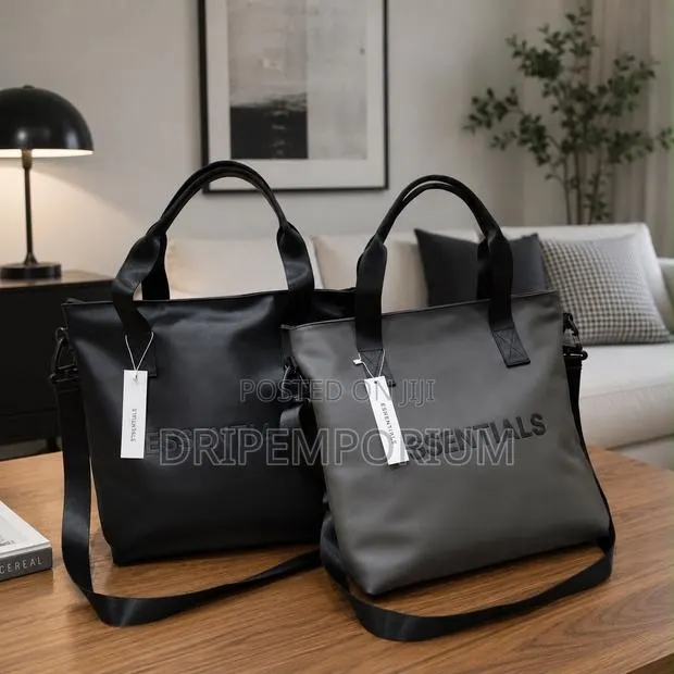 Essentials Tote · Photo 1