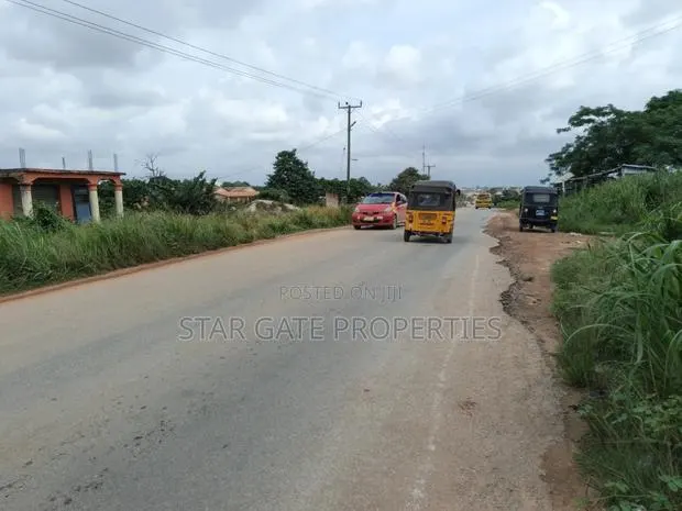 2 Plots Road Side for Sale at Adwumakaase Kesse · Photo 1