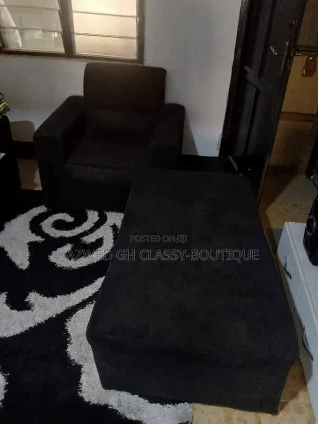 Single Sofa Chair With Long Foot Rest · Photo 1