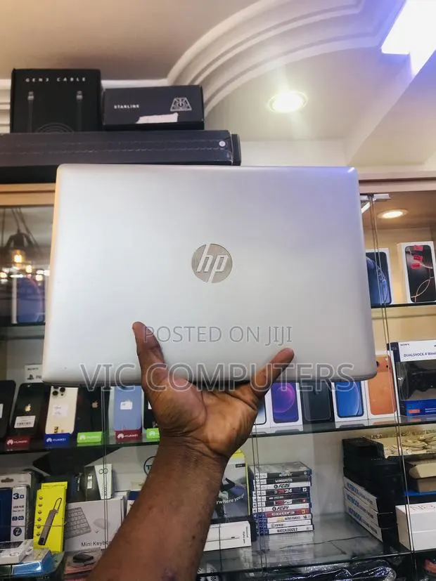 Laptop HP 430 G5 8GB Intel Core i3 SSD 256GB · Photo 1