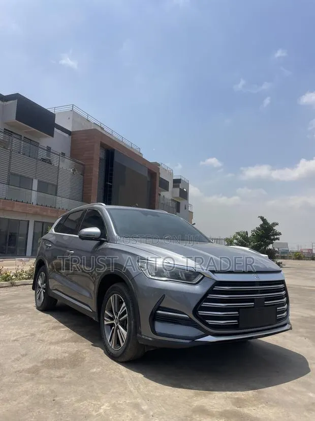 BYD Song Pro DM-i 2023 Gray · Photo 1