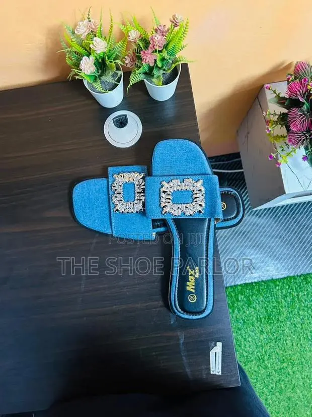 Quality Zara Slippers for Women. · Photo 1