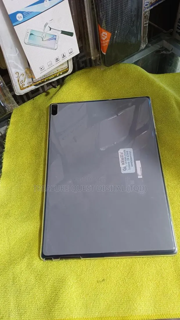 Lenovo TB2-X30F 32 GB Black · Photo 1