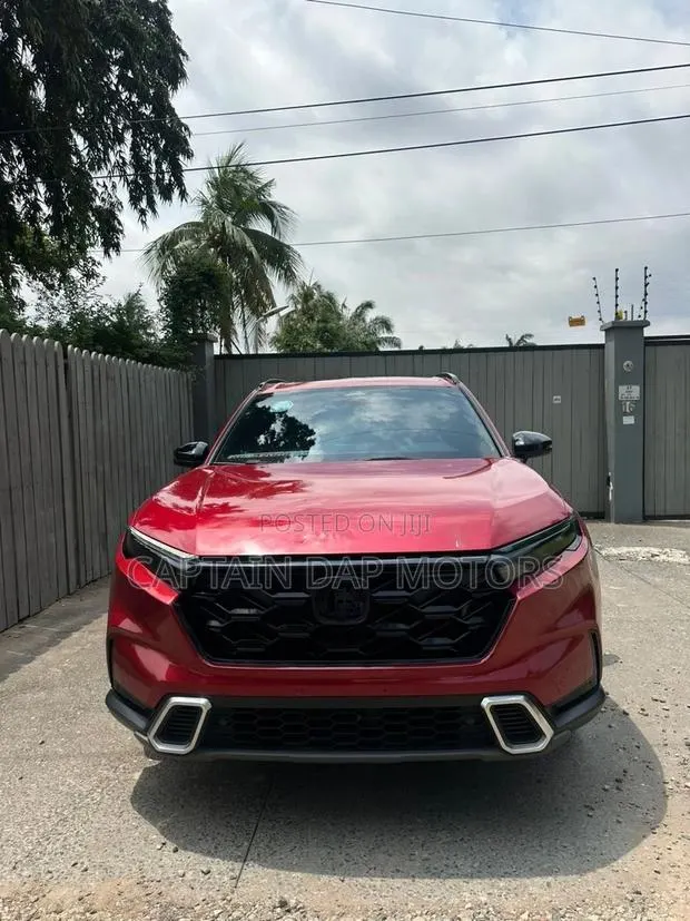 Honda CR-V 2023 Red · Photo 1