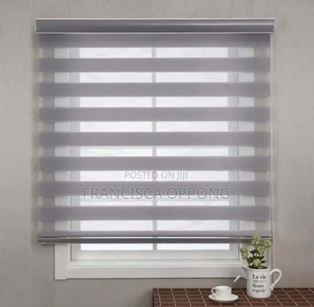 Top Rated Window Blinds (Available in Various Colors) · Photo 1