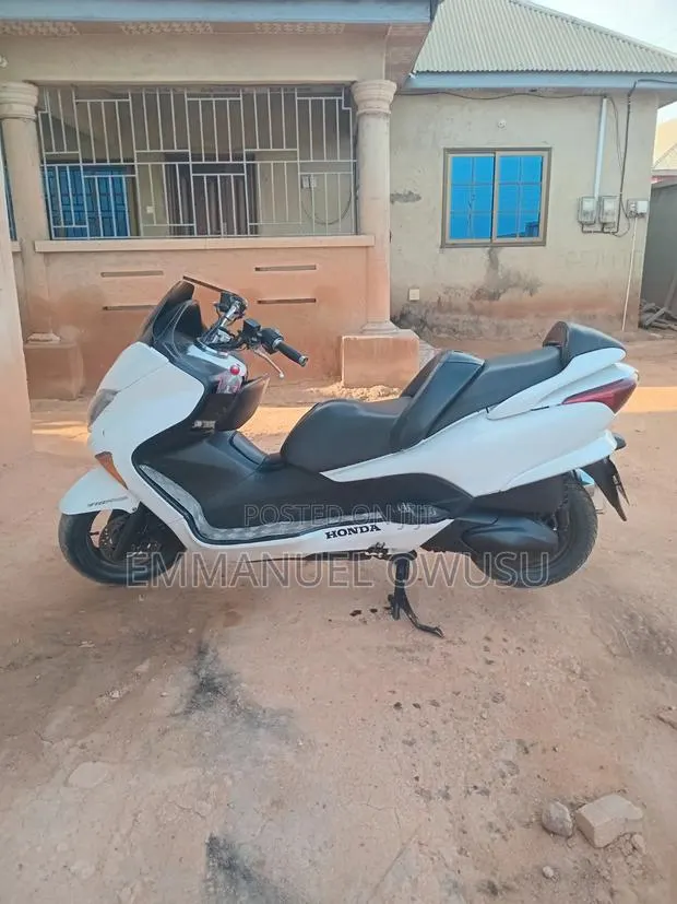 Honda Forza 2021 White · Photo 1