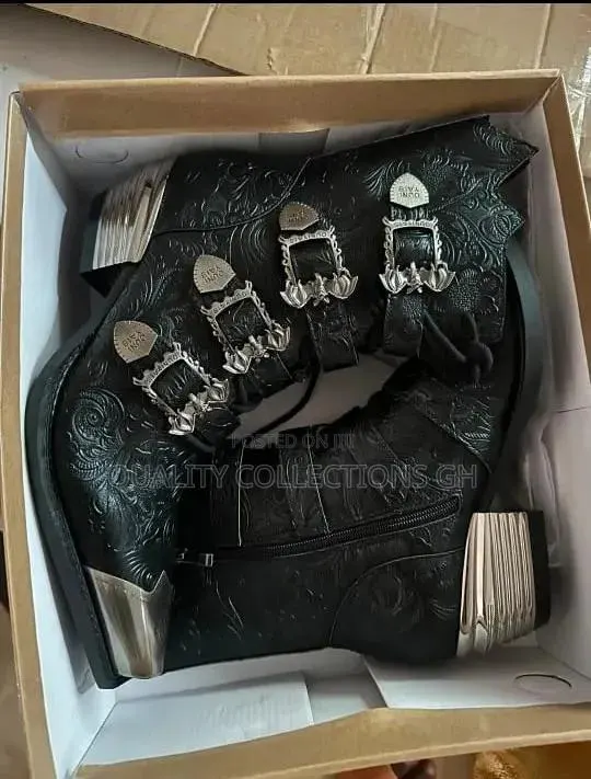 Authentic Gothic Punk Shoes · Photo 1