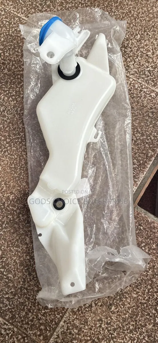 Wiper Bottles HRV 2021-2022-2023-2024 · Photo 1