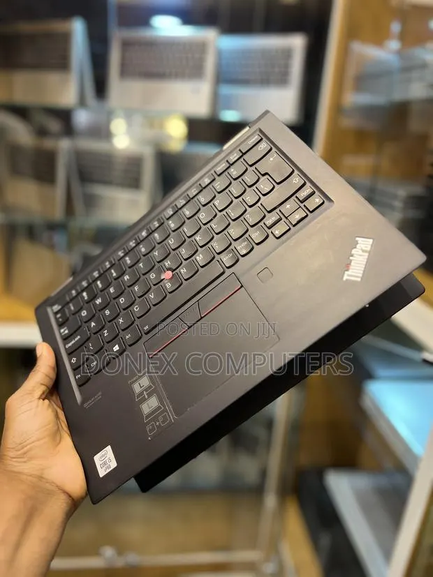 Laptop Lenovo ThinkPad x13 Yoga 8GB Intel Core i5 SSD 256GB · Photo 1