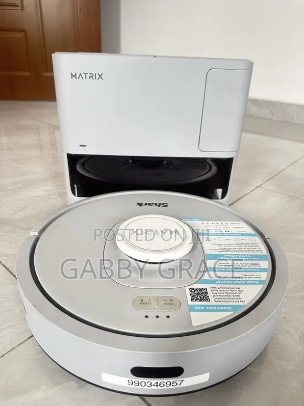 Shark AI Ultra Robot Vacuum · Photo 1