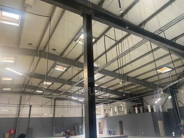 Warehouse Construction · Photo 1