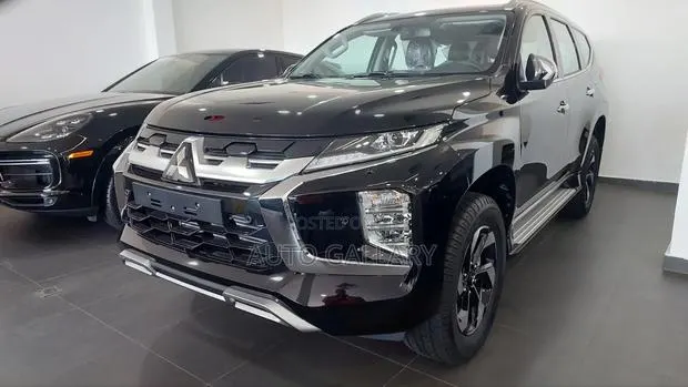 New Mitsubishi Pajero Sport 2025 Black