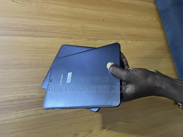 Samsung Galaxy Tab S2 9.7 32 GB Black · Photo 1