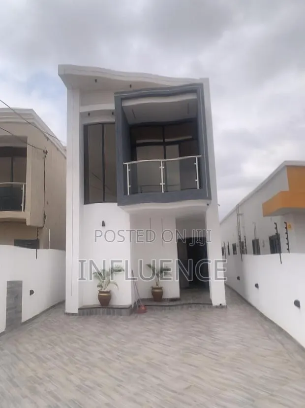 3bdrm House in Lakeside, Accra, East Legon for sale · Photo 1