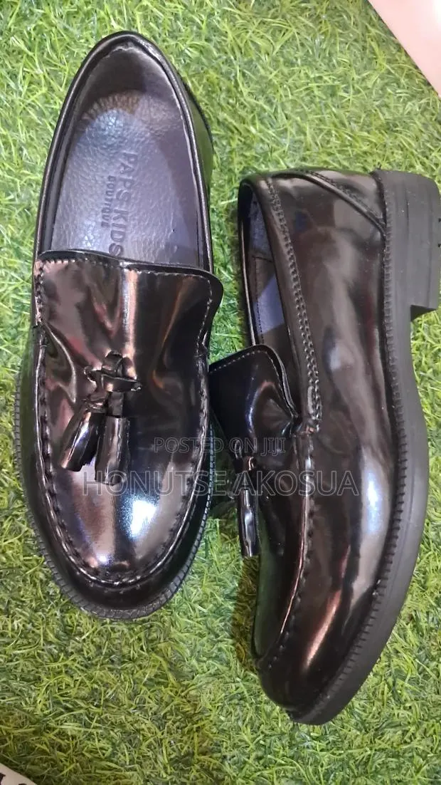 Boys Black Shoe · Photo 1