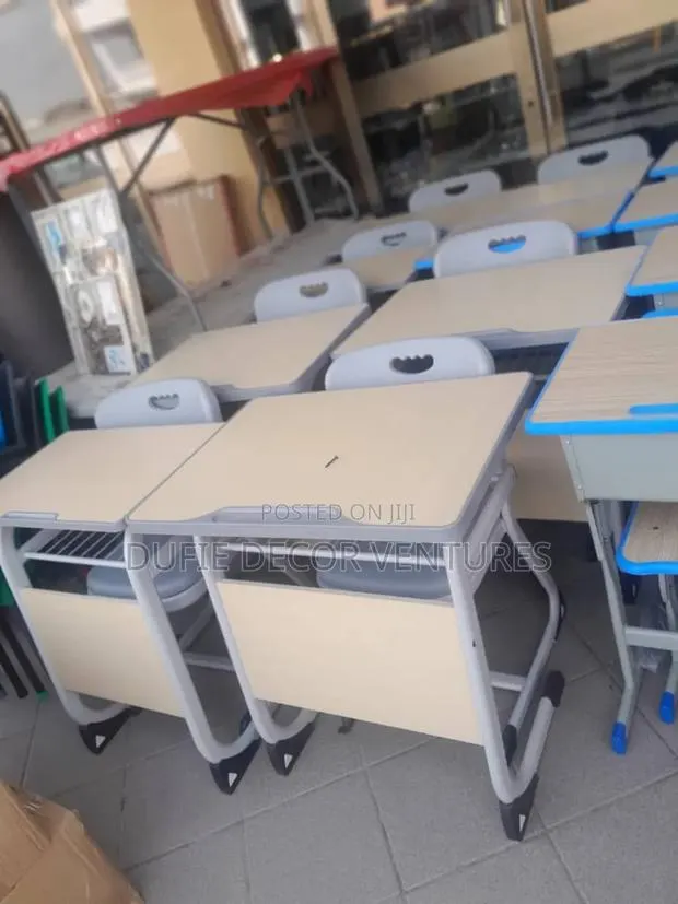 Students Study Table and Chair · Photo 1