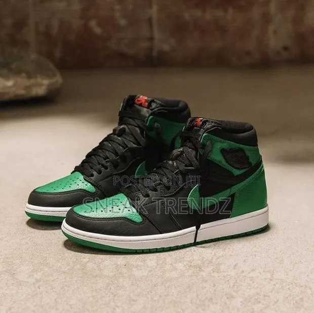 Air Jordan 1 High Og Pine Green · Photo 1