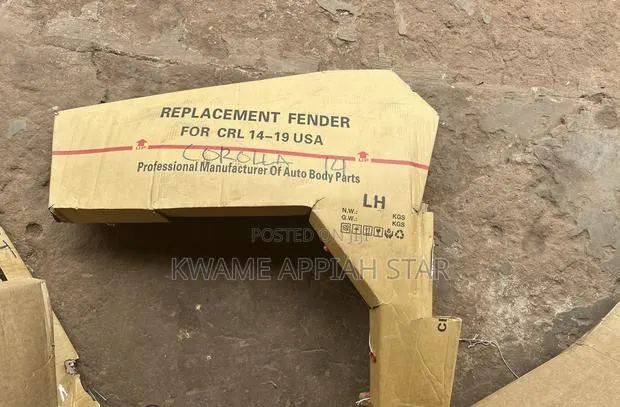 Toyota Corolla Front Fender 2014,2015,2016,2017,2018 · Photo 1