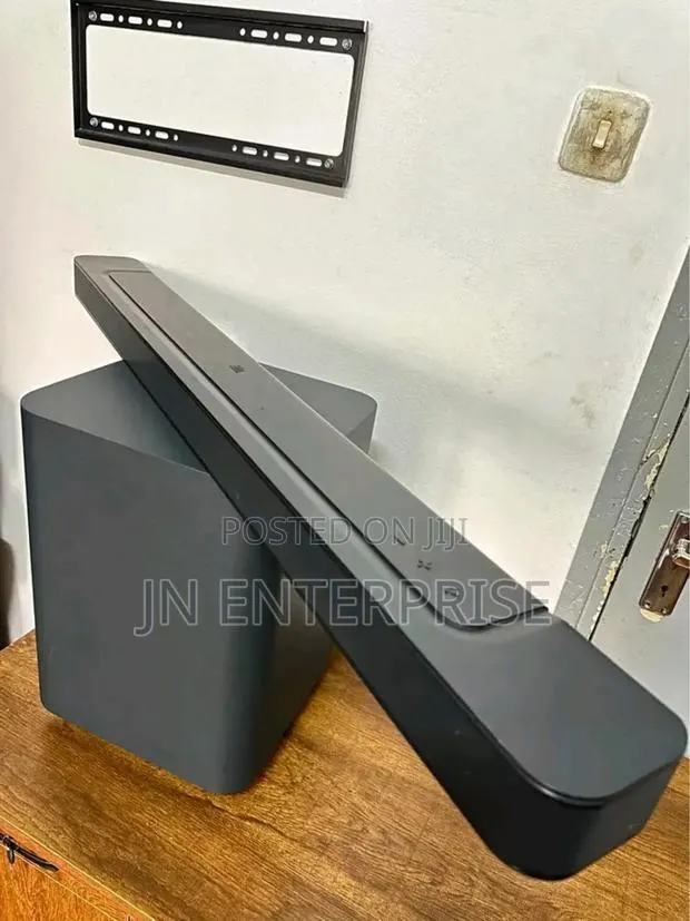 JBL With Accessories · Photo 1