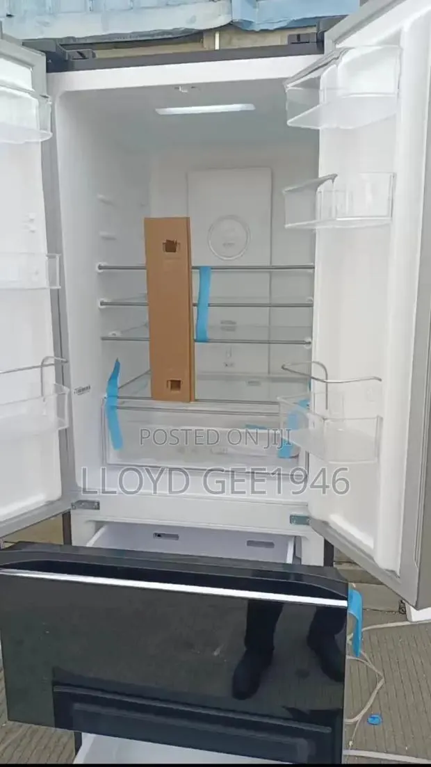 Side by Side Fridge · Photo 1