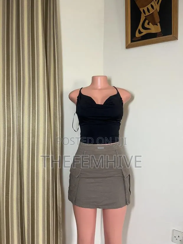 Brown Cargo Skirt Thrift · Photo 1