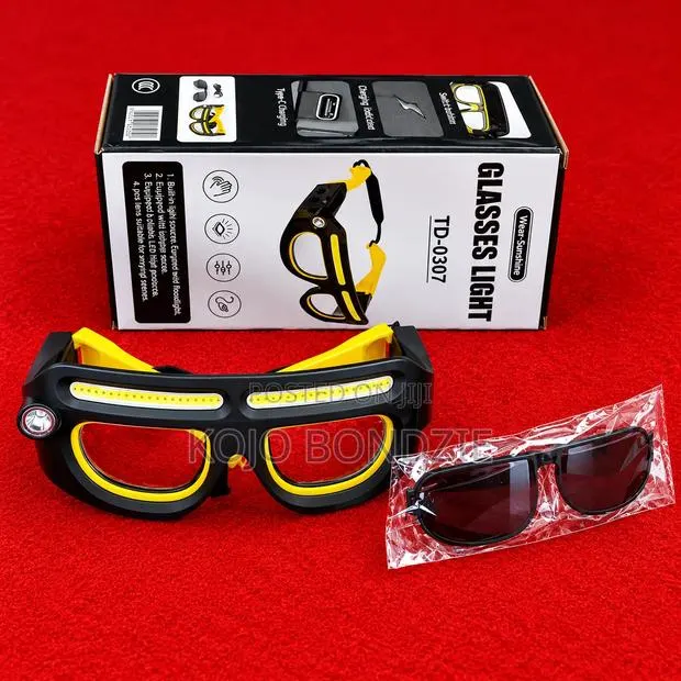LED Safety Glasses · Photo 3