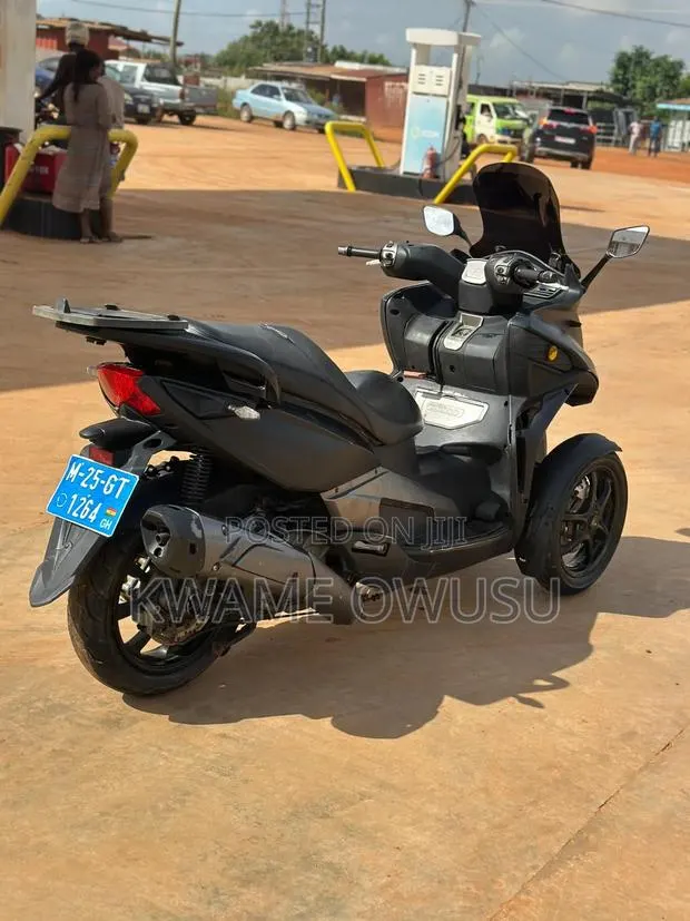 Honda 2018 Black · Photo 1
