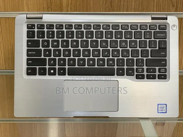 Laptop Dell Latitude 7400 16GB Intel Core i5 SSD 256GB · Photo 1