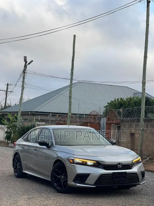 Honda Civic Sport 2022 Silver · Photo 1