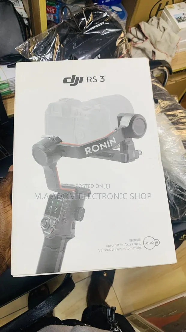 Dji Rs3 Phone Gimbal for Content Creatoring · Photo 1