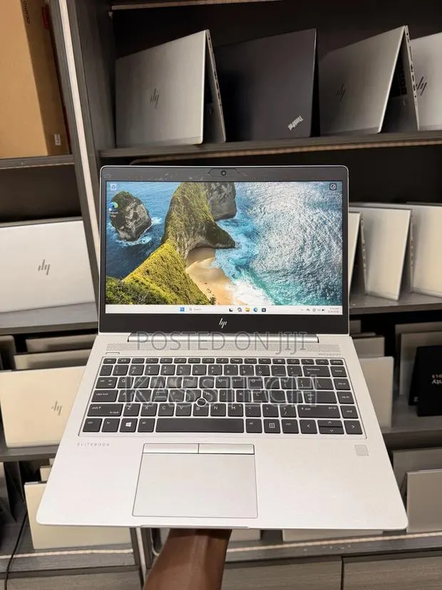Laptop HP EliteBook 745 G6 8GB AMD Ryzen 5 SSD 256GB · Photo 1